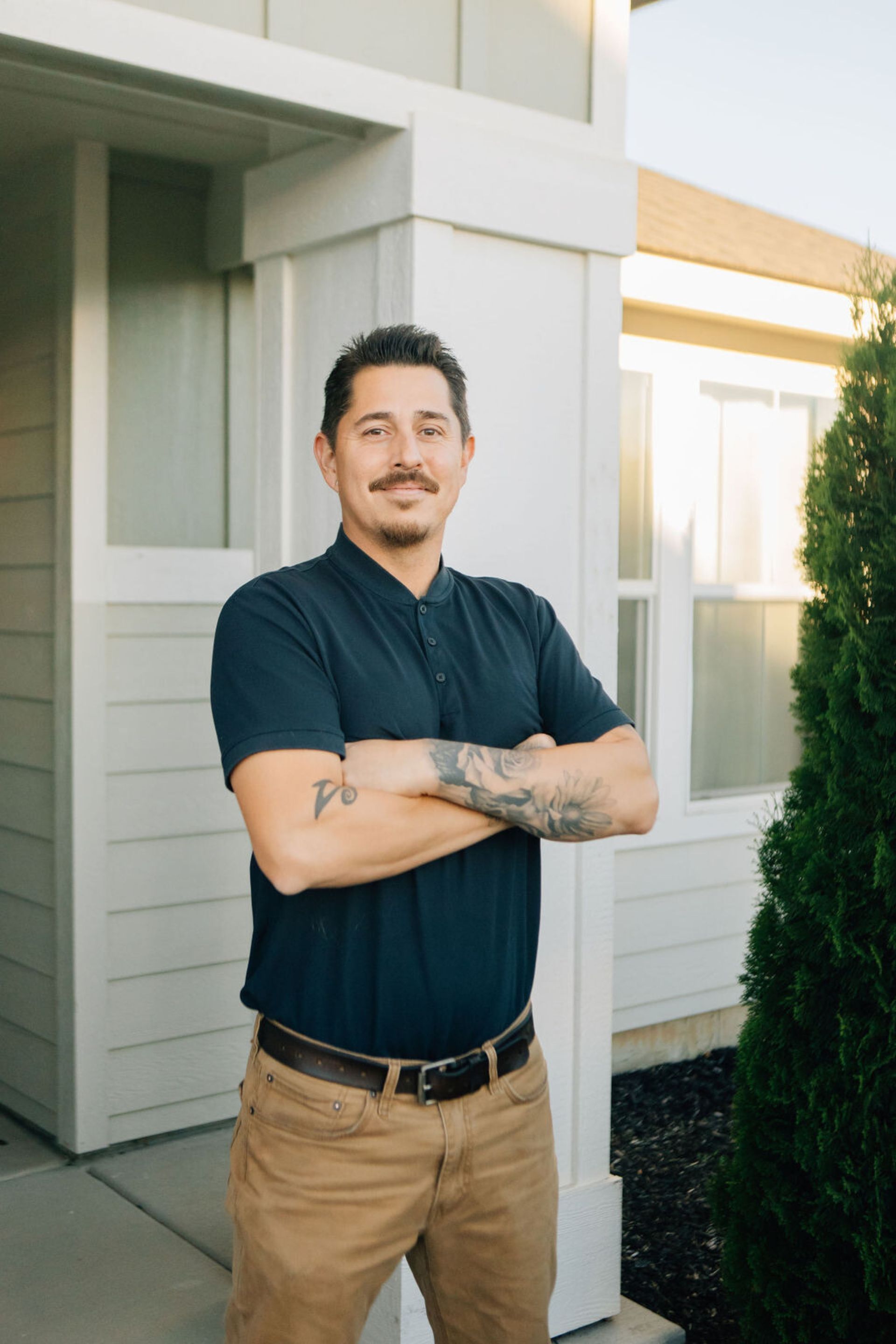 Raymon Alberts, Internal Operations at Defused Electrical Innovations